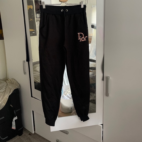 PRADA SET - Picture 1 of 2